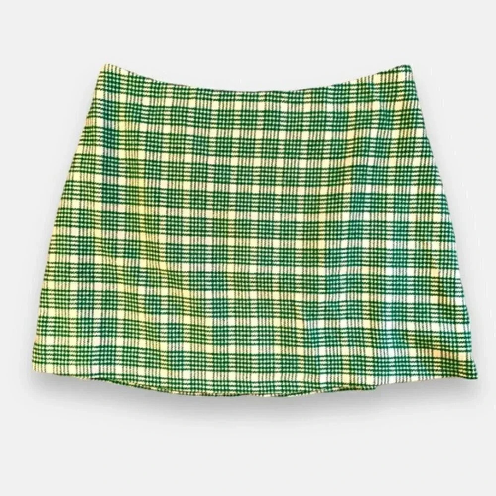 Shein Green Plaid Mini Skirt - Picture 2 of 4